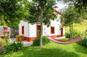 2 bedrooms house with furnished garden and wifi at Camacha